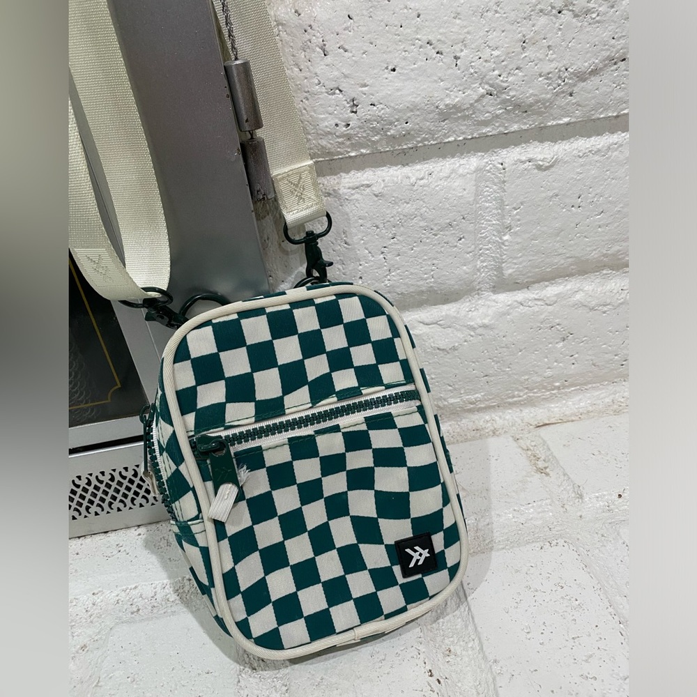 THREAD adjustable crossbody bag